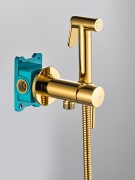 Гигиенический душ со смесителем ALMAes Benito AL-859-08 Золото-4
