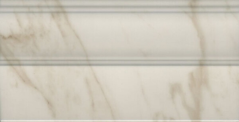 цена Керамический плинтус Kerama Marazzi Карелли бежевый светлый обрезной FMA025R 15х30 см