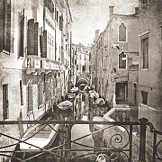 Фреска Ortograf Венеция 3344 Фактура флок FLK Флизелин (2,7*2,7) Серый, Город-1