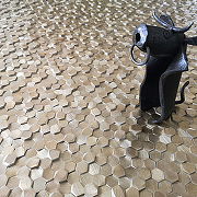 Стеклянная мозаика Caramelle mosaic Alchimia Aluminium 3D Hexagon Gold 29,7x30,6 см-2